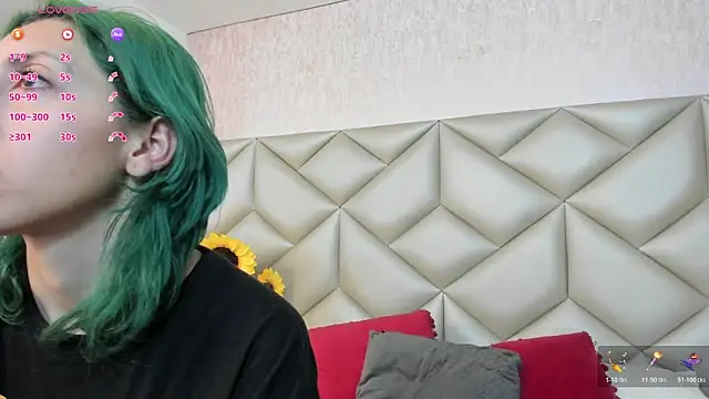 Im gaia online show from November 11, 2025, 12:05 pm