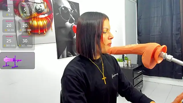 Snapshot of la_mazona chatting on January 25, 2025, 8:10 pm la mazona online show from January 25, 2025, 8:10 pm