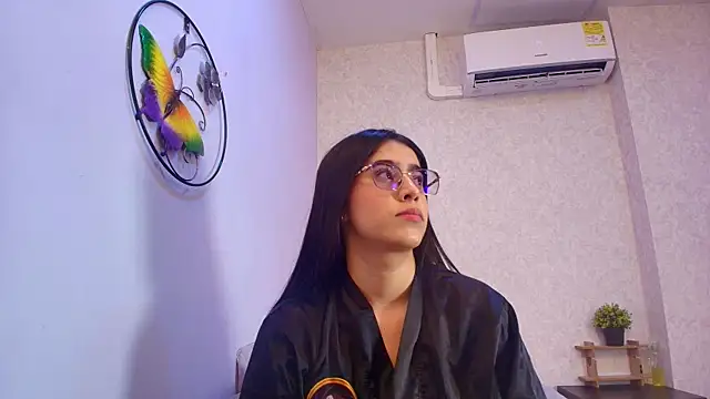 Amy wats0n online show from November 25, 2025, 7:03 pm