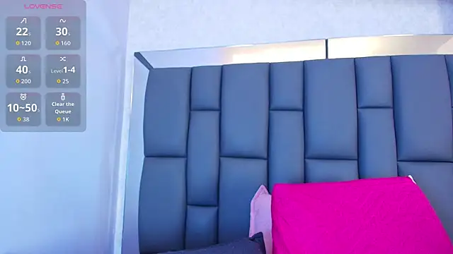 Amy wats0n online show from April 7, 2026, 7:03 pm