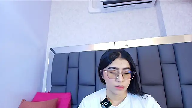 Snapshot of Amy_wats0n chatting on April 20, 2026, 7:15 pm Amy wats0n online show from April 20, 2026, 7:15 pm