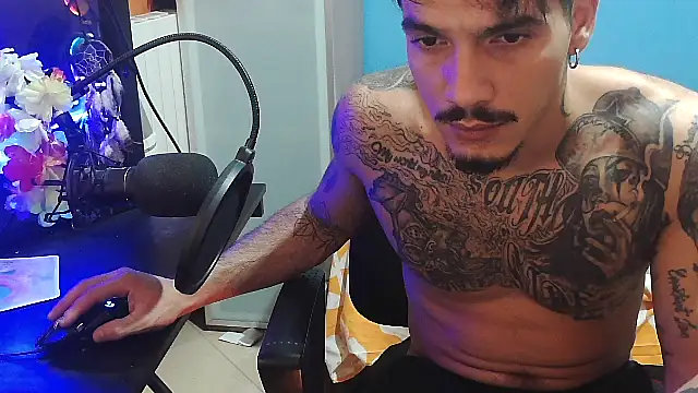 Badboyi1997 online show from October 6, 2025, 1:03 am