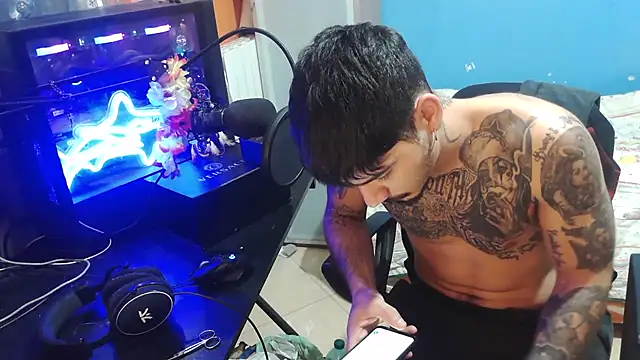 Badboyi1997 online show from October 11, 2025, 11:58 pm