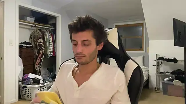 Snapshot of Dylansd chatting on December 21, 2024, 1:36 am Dylansd online show from December 21, 2024, 1:36 am