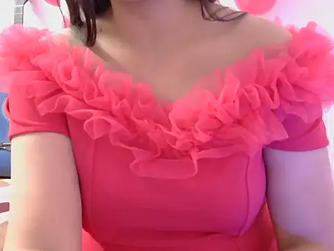 Snapshot of diva-22 chatting on February 4, 2025, 2:32 pm diva-22 online show from February 4, 2025, 2:32 pm