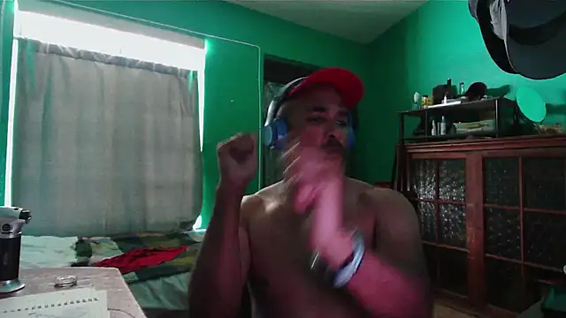        the online show from April 26, 2026, 10:40 pm