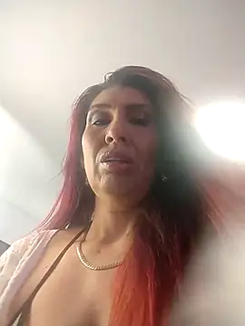 Snapshot of Perla_Franco chatting on February 6, 2026, 6:07 am Perla Franco online show from February 6, 2026, 6:07 am