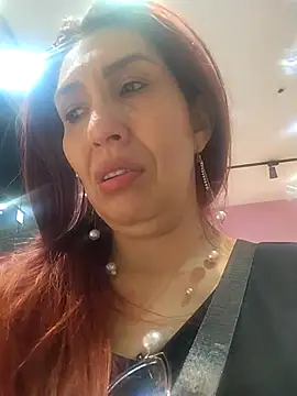 Snapshot of Perla_Franco chatting on February 14, 2026, 11:34 pm Perla Franco online show from February 14, 2026, 11:34 pm