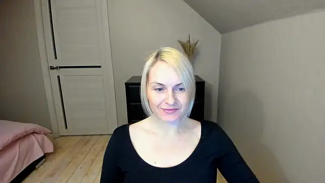 Alicee Gracee online show from March 4, 2025, 6:29 pm