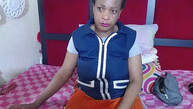 MaximTease24 online show from March 2, 2026, 7:37 am