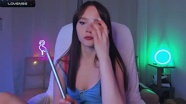 Pinkyberry6969 online show from February 7, 2025, 7:27 pm