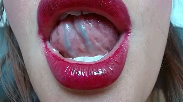 Snapshot of miss_evoleth2 chatting on February 14, 2026, 8:16 pm miss evoleth2 online show from February 14, 2026, 8:16 pm