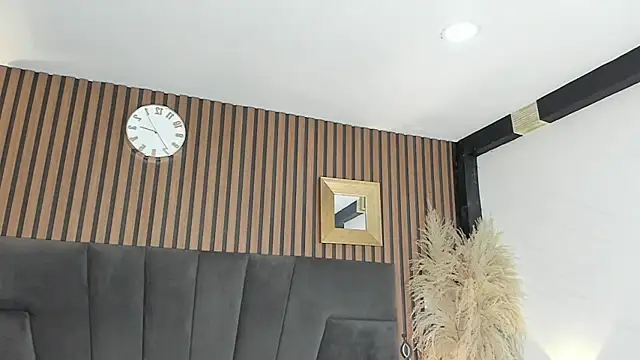 Snapshot of NaxaAndLexi_ chatting on April 18, 2026, 1:37 pm NaxaAndLexi online show from April 18, 2026, 1:37 pm