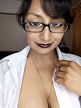 Lucy Chery online show from December 17, 2025, 12:05 am