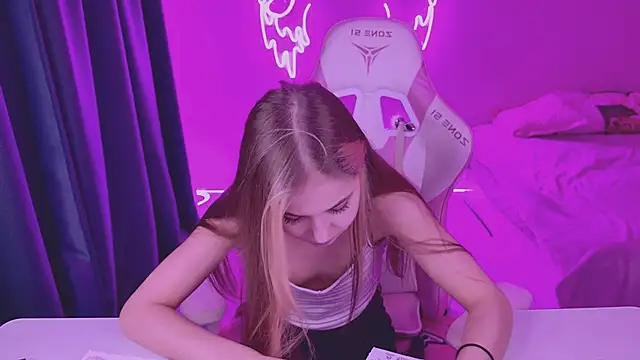 Snapshot of tikkisa chatting on February 1, 2025, 9:40 pm tikkisa online show from February 1, 2025, 9:40 pm