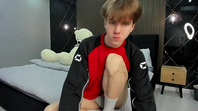 Snapshot of braxiboy chatting on January 12, 2025, 12:55 pm braxiboy online show from January 12, 2025, 12:55 pm