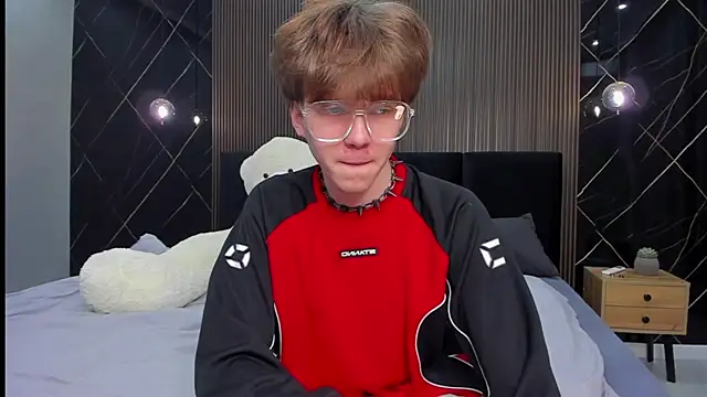 Snapshot of braxiboy chatting on February 8, 2025, 2:16 pm braxiboy online show from February 8, 2025, 2:16 pm