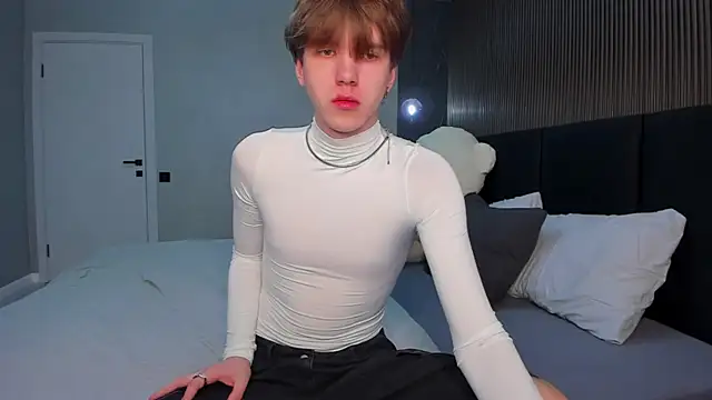 Snapshot of braxiboy chatting on February 19, 2025, 10:09 pm braxiboy online show from February 19, 2025, 10:09 pm