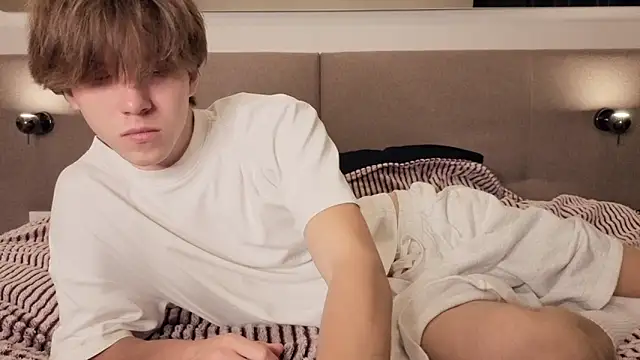 Snapshot of braxiboy chatting on January 7, 2026, 5:37 pm braxiboy online show from January 7, 2026, 5:37 pm