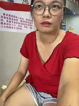 Snapshot of Bella0815 chatting on September 14, 2025, 6:56 am Bella0815 online show from September 14, 2025, 6:56 am