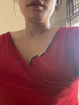 Snapshot of Bella0815 chatting on October 18, 2025, 7:09 am Bella0815 online show from October 18, 2025, 7:09 am