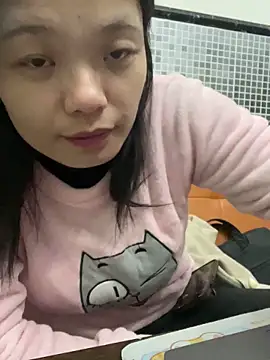 Snapshot of Bella0815 chatting on November 26, 2025, 7:48 pm Bella0815 online show from November 26, 2025, 7:48 pm