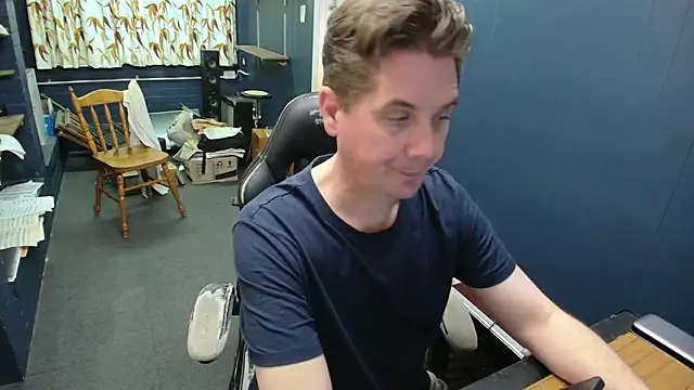 tilobinder online show from March 21, 2026, 3:04 pm