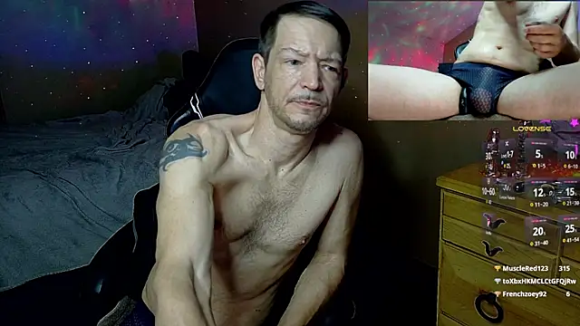 Snapshot of MasterForgedRayy chatting on April 11, 2026, 12:15 am MasterForgedRayy online show from April 11, 2026, 12:15 am