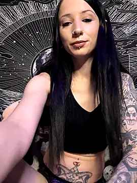 MissMidnightUK online show from December 14, 2025, 10:25 pm