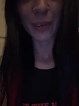 MissMidnightUK online show from May 16, 2026, 12:18 am