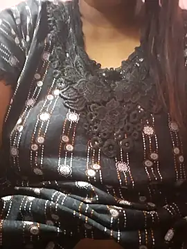 Snapshot of Hot-Anuska chatting on March 7, 2026, 6:05 pm Hot-Anuska online show from March 7, 2026, 6:05 pm