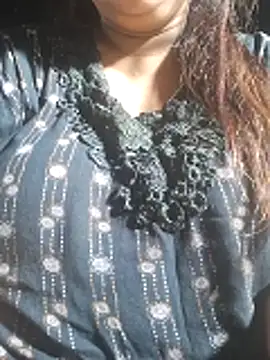 Snapshot of Hot-Anuska chatting on April 15, 2026, 6:15 pm Hot-Anuska online show from April 15, 2026, 6:15 pm