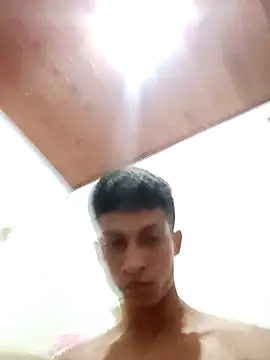 Snapshot of wolf_james123 chatting on December 29, 2024, 4:19 pm wolf james123 online show from December 29, 2024, 4:19 pm