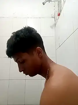 Snapshot of wolf_james123 chatting on January 18, 2025, 11:44 pm wolf james123 online show from January 18, 2025, 11:44 pm