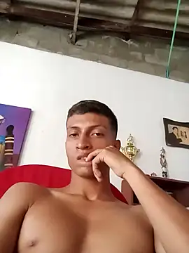 Snapshot of wolf_james123 chatting on February 18, 2025, 9:53 pm wolf james123 online show from February 18, 2025, 9:53 pm