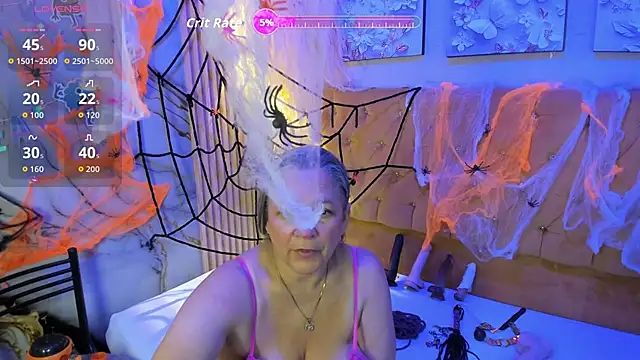 miisevvie  online show from October 31, 2025, 4:13 am