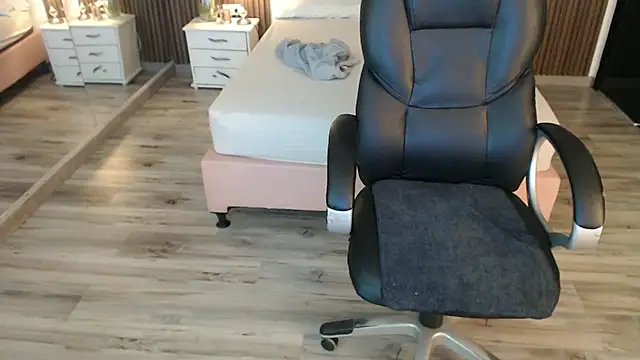 Sam mansson66 online show from October 24, 2025, 12:56 pm