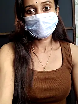 Snapshot of Oleevia chatting on November 12, 2025, 8:48 am Oleevia online show from November 12, 2025, 8:48 am