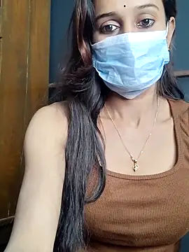 Snapshot of Oleevia chatting on November 15, 2025, 8:33 am Oleevia online show from November 15, 2025, 8:33 am