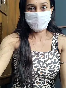 Snapshot of Oleevia chatting on December 15, 2025, 7:34 am Oleevia online show from December 15, 2025, 7:34 am