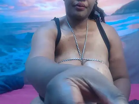 chubbydoll122 online show from May 18, 2026, 4:24 pm