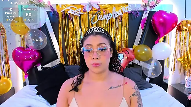 Snapshot of antonelllepiercee chatting on February 12, 2026, 11:38 am antonelllepiercee online show from February 12, 2026, 11:38 am