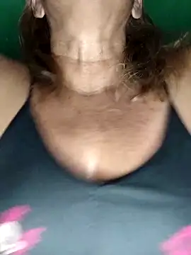 Kasandra Ho online show from November 6, 2025, 1:39 am