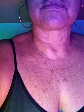 Kasandra Ho online show from March 23, 2026, 2:43 pm