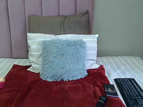 SexyRider200 online show from December 6, 2024, 9:43 am