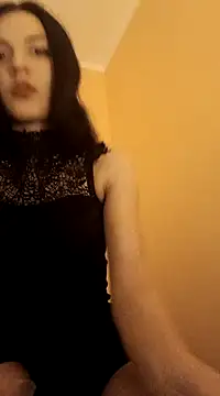 Snapshot of Kristall31 chatting on December 15, 2024, 4:40 am Kristall31 online show from December 15, 2024, 4:40 am