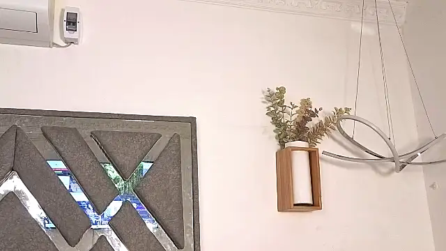 Fernanda brown18 online show from November 13, 2025, 9:19 am