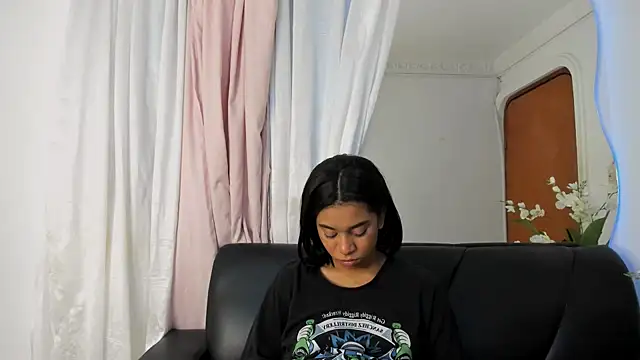 Fernanda brown18 online show from November 26, 2025, 8:04 am