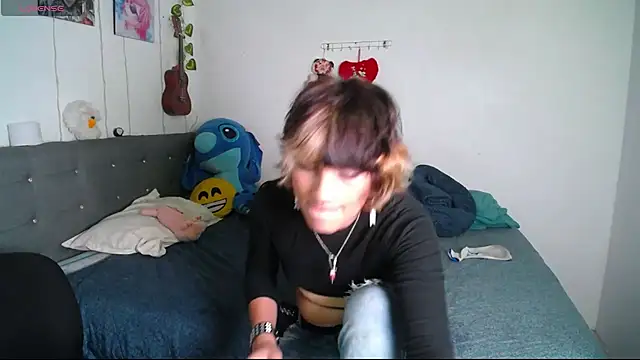 Snapshot of Caitlynwheler chatting on March 19, 2025, 5:08 am Caitlynwheler online show from March 19, 2025, 5:08 am