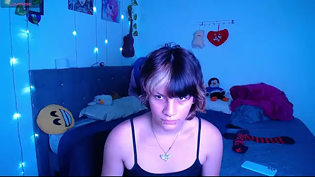 Snapshot of Caitlynwheler chatting on March 22, 2025, 9:45 am Caitlynwheler online show from March 22, 2025, 9:45 am